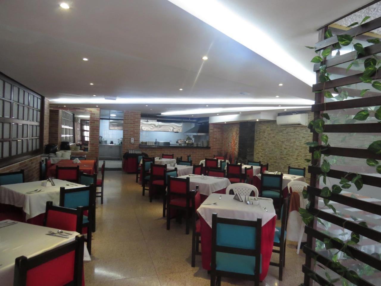 Hotel Leon Dorado Bucaramanga Exterior photo