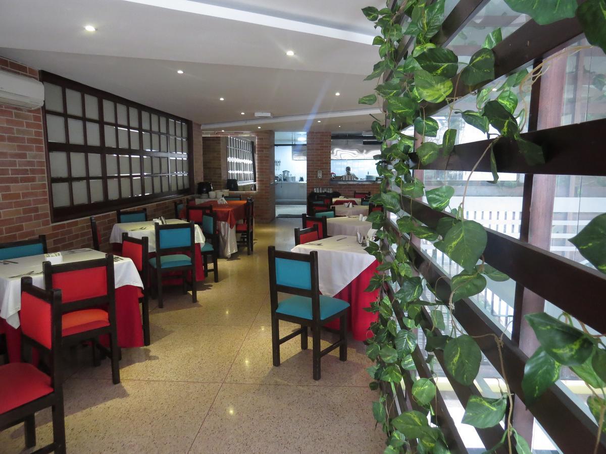 Hotel Leon Dorado Bucaramanga Exterior photo
